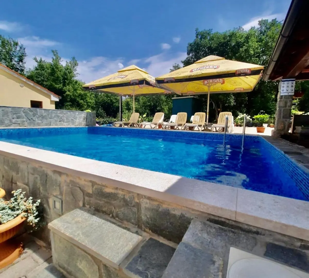 Apartments Luxury A&D Njivice Croatia
