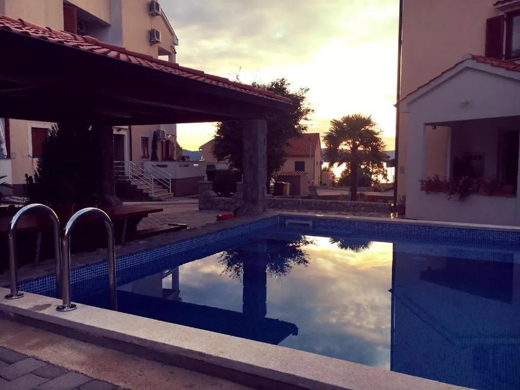 Apartments Luxury A&D Njivice Croatia